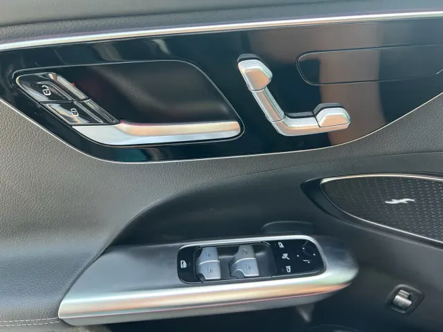 Mercedes-Benz C-Class — Фото автомобиля 11
