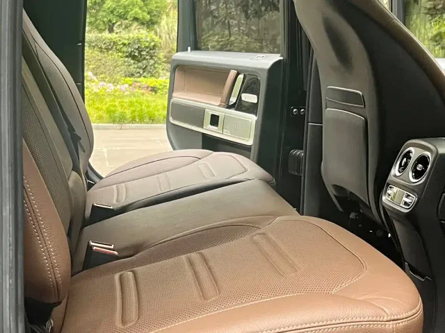 Mercedes-Benz G-Class — Фото автомобиля 15