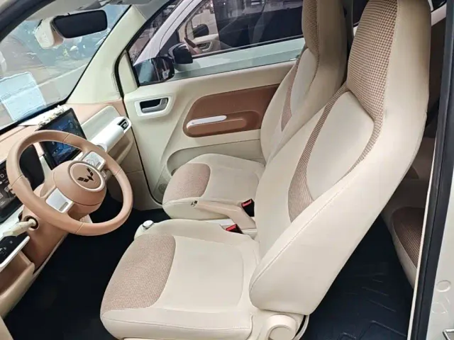 Wuling Hongguang Mini EV — Фото автомобиля 10