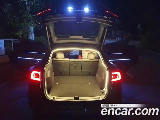 Tesla Model Y — Фото автомобиля 7