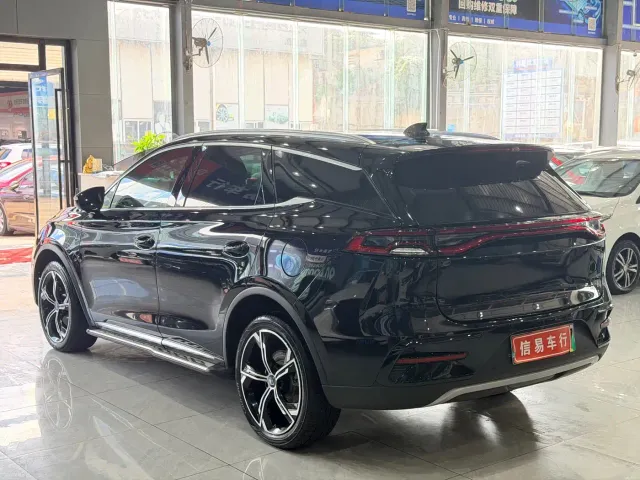 BYD Tang — Фото автомобиля 5