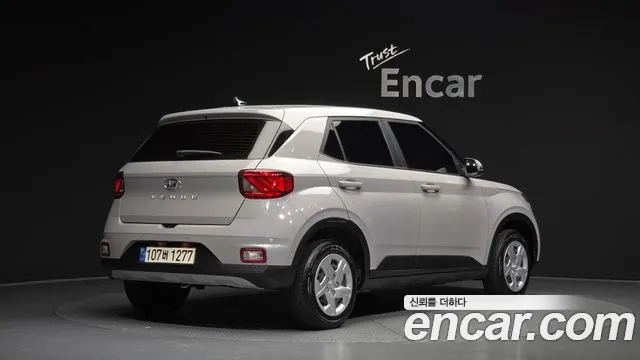 Hyundai Venue Venue 1.6 Smart — Фото автомобиля 2