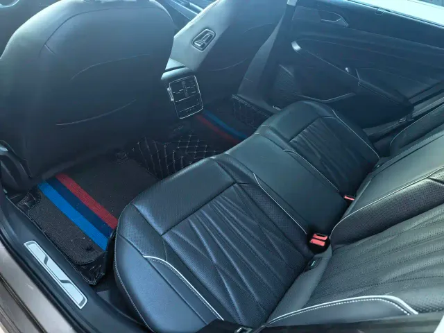 Volkswagen Passat — Фото автомобиля 9