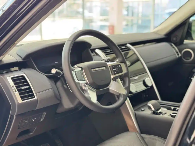 Land Rover Discovery — Фото автомобиля 14