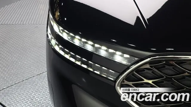 Genesis G90 Бензин 3.5 турбо AWD — Фото автомобиля 6