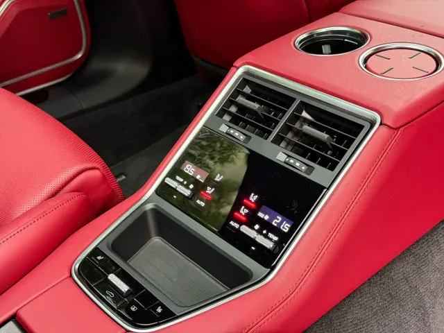 Porsche Panamera 2023 Panamera Executive Long Wheelbase Platinum Edition 2.9T — Фото автомобиля 21