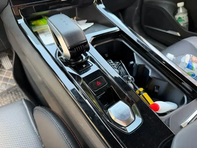 Geely Boyue — Фото автомобиля 9