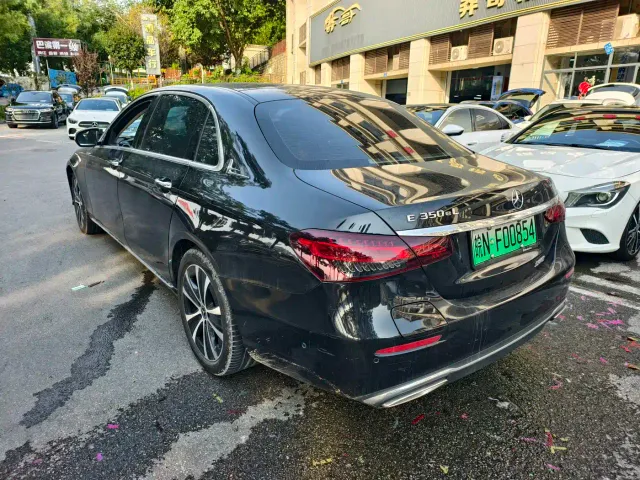 Mercedes-Benz E-Class — Фото автомобиля 7