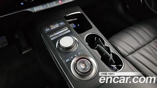 Genesis GV70 3.5T Бензин AWD — Фото автомобиля 7