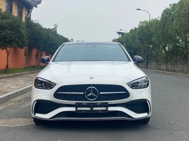 Mercedes-Benz C-Class — Фото автомобиля 2