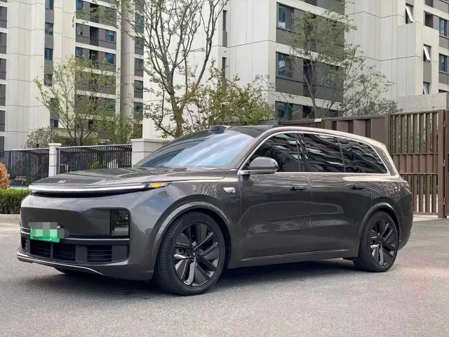 Фотография автомобиля — Li Auto L9
