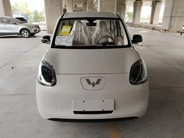 Wuling Hongguang Mini EV — Фото автомобиля 2