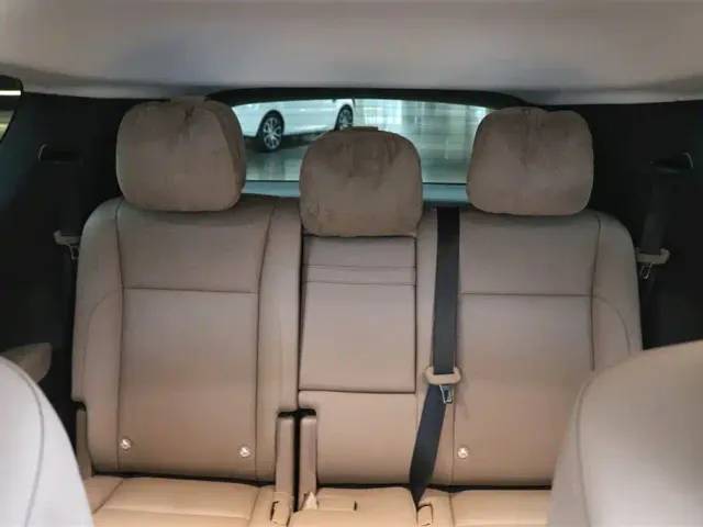 Li Auto Li Auto MEGA 2025 Model Home Family Special Edition — Фото автомобиля 16