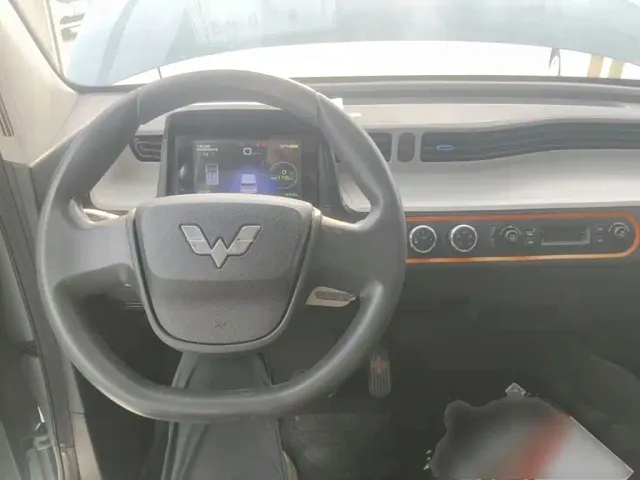 Wuling Hongguang Mini EV — Фото автомобиля 9