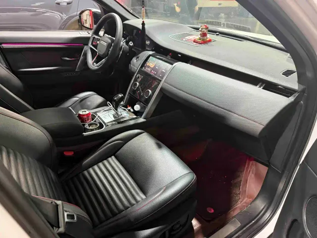 Land Rover Discovery Sport — Фото автомобиля 3