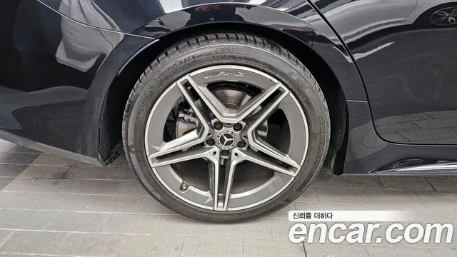 Фотография автомобиля — Mercedes-Benz CLS-Class