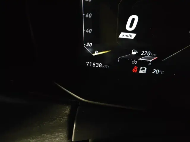Lynk & Co 02 Hatchback — Фото автомобиля 8