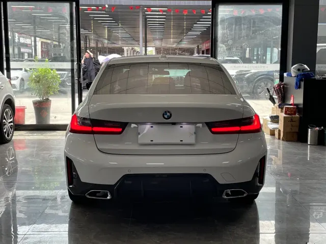 BMW 3 Series — Фото автомобиля 15