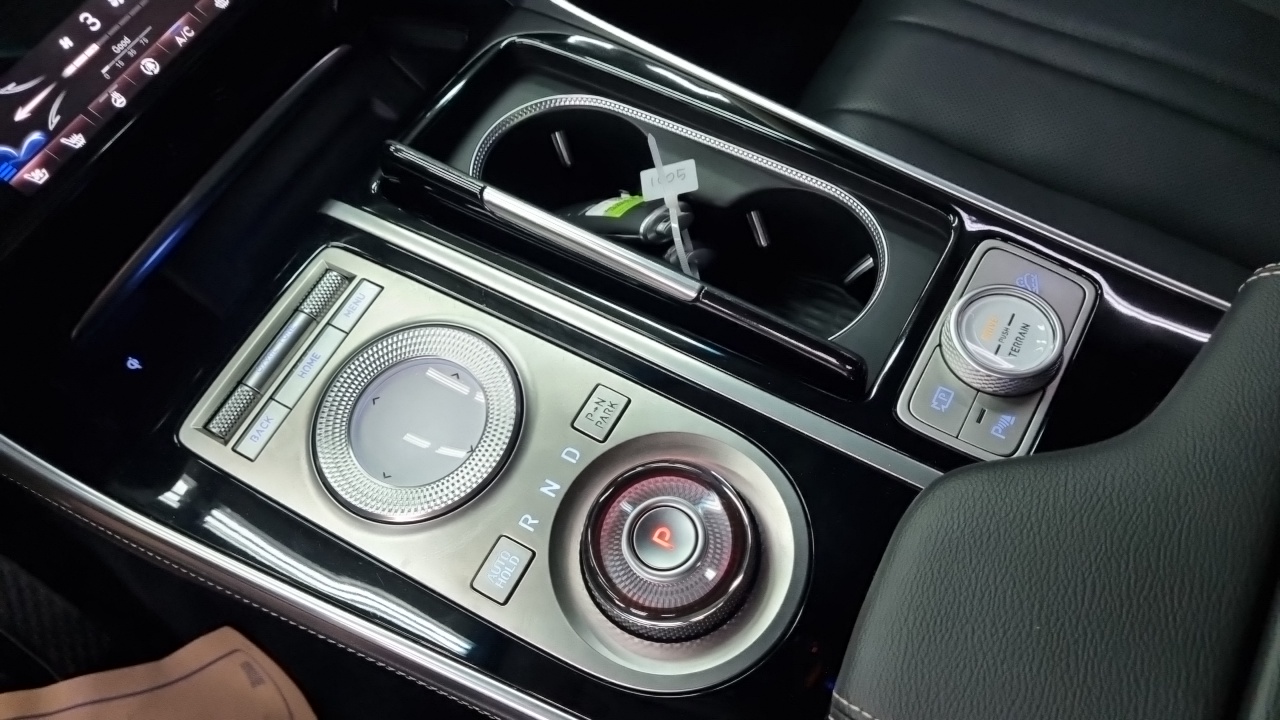 Genesis GV80 — Фото автомобиля 9
