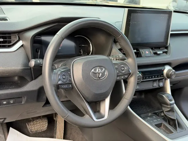 Toyota RAV4 — Фото автомобиля 16