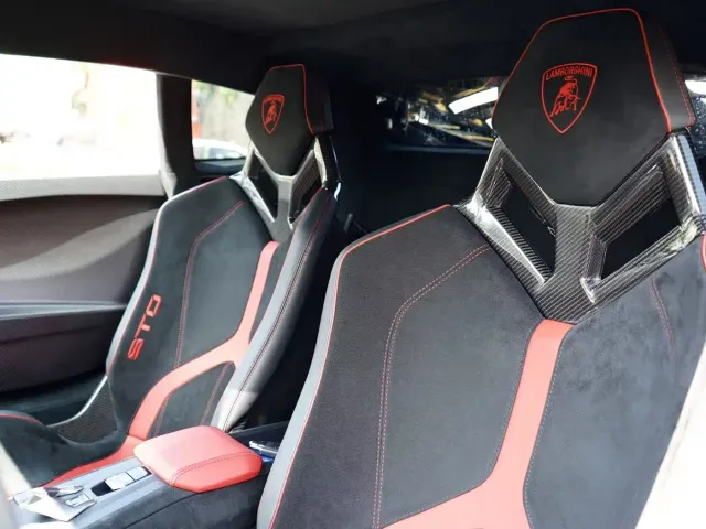 Lamborghini Huracan — Фото автомобиля 13