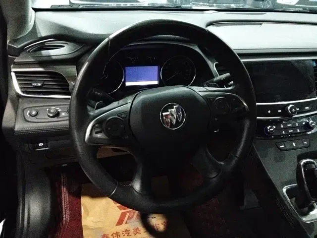 Buick LaCrosse — Фото автомобиля 15