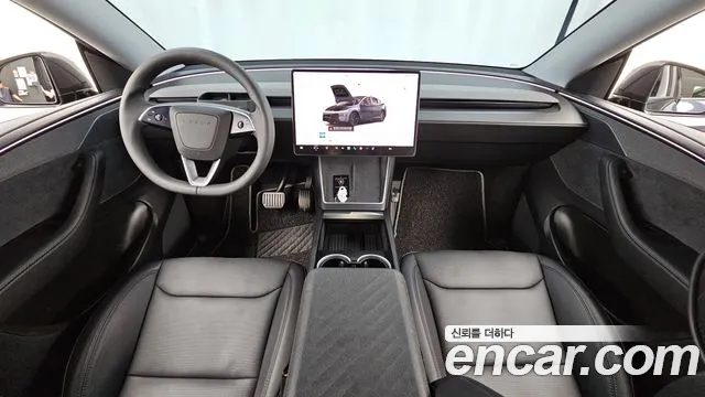 Tesla Model Y — Фото автомобиля 7