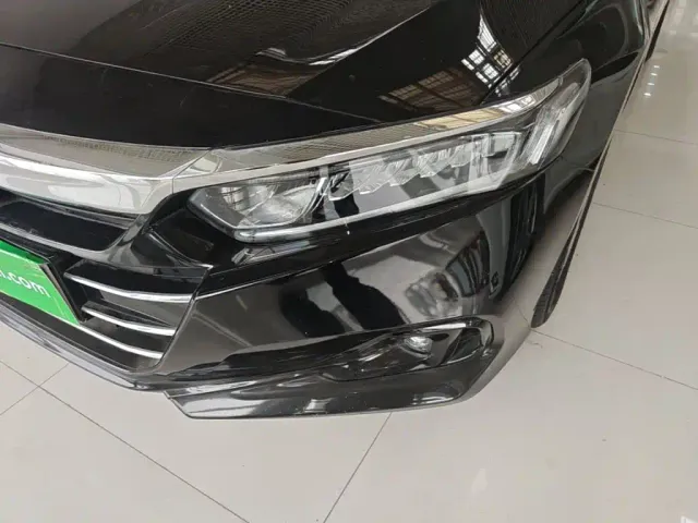 Honda Accord — Фото автомобиля 23