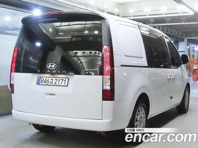 Hyundai Staria — Фото автомобиля 2