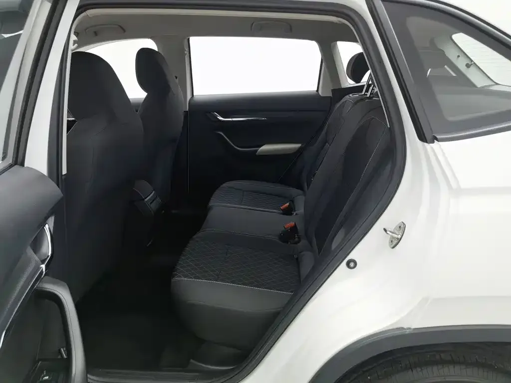 Škoda Kamiq 2021 1.5L Manual Standard — Фото автомобиля 15