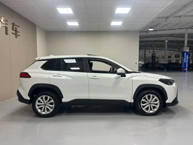 Toyota Frontlander — Фото автомобиля 8