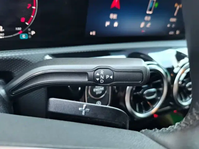 Mercedes-Benz A-Class — Фото автомобиля 13
