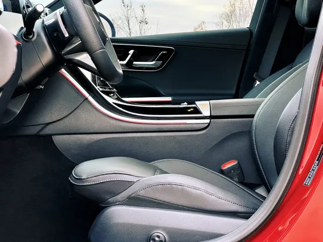 Mercedes-Benz C-Class — Фото автомобиля 26