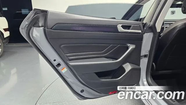 Volkswagen Arteon Arteon 2.0 TDI Prestige — Фото автомобиля 24