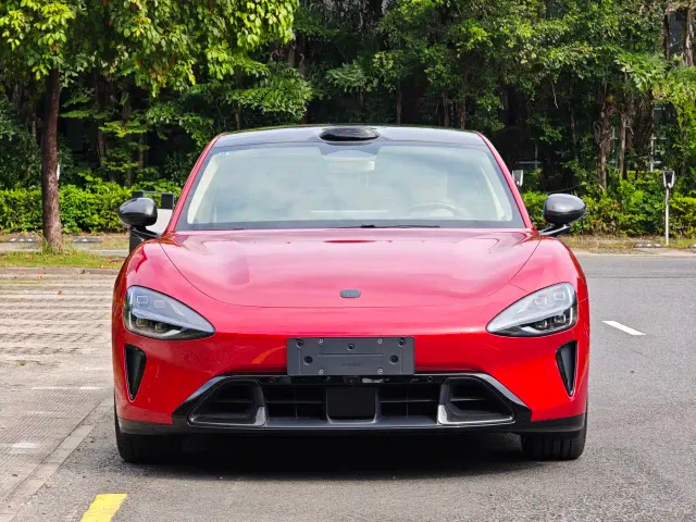 Xiaomi SU7 — Фото автомобиля 2