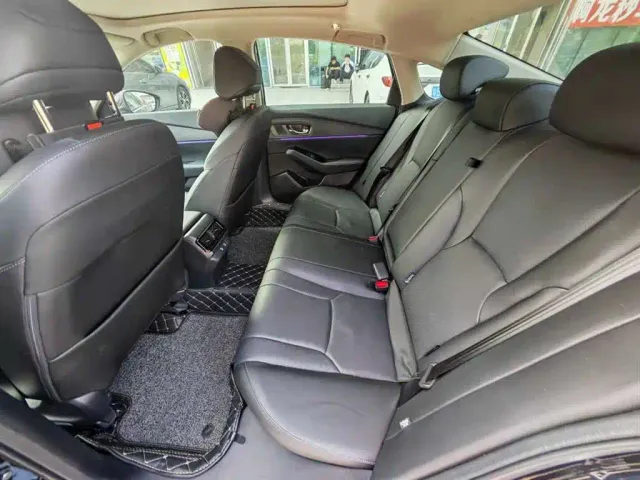 Honda Accord — Фото автомобиля 6