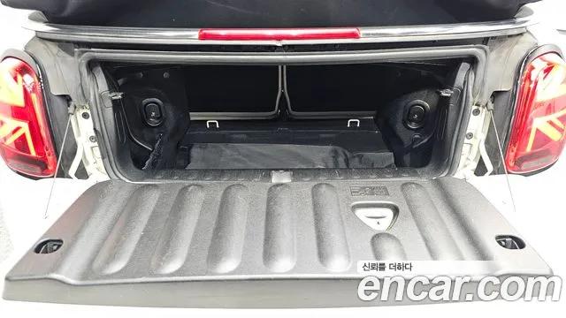 Mini Cooper Convertible — Фото автомобиля 14