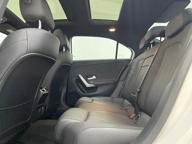 Mercedes-Benz A-Class — Фото автомобиля 13