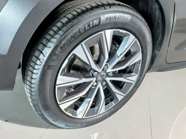 Volvo V90 — Фото автомобиля 23