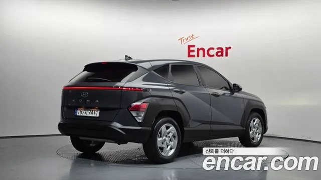 Hyundai Kona Kona (SX2) Бензин 2.0 2WD — Фото автомобиля 2