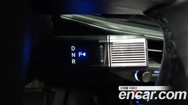 Hyundai Grandeur Grandeur (GN7) 2.5 Бензин 2WD — Фото автомобиля 9