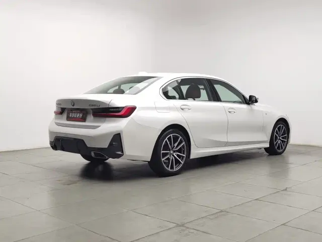 BMW 3 Series — Фото автомобиля 2