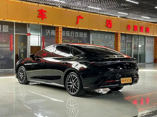 BYD Seal 07 DM-i — Фото автомобиля 5