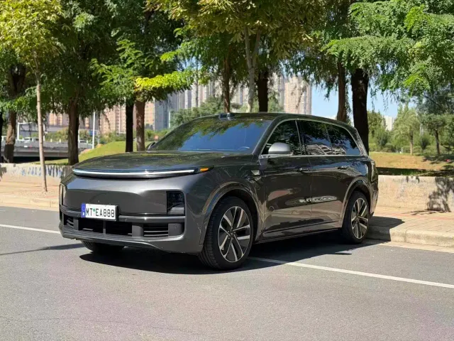 Фотография автомобиля — Li Auto L9