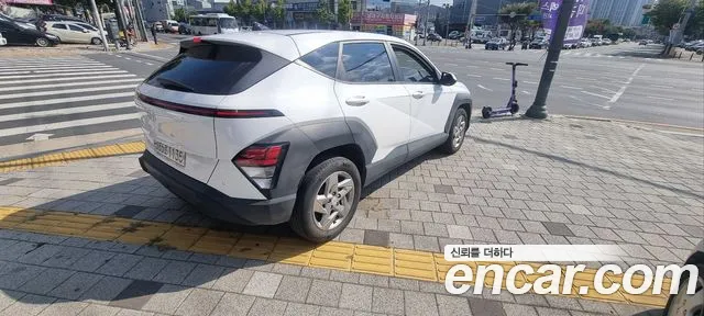 Hyundai Kona — Фото автомобиля 2