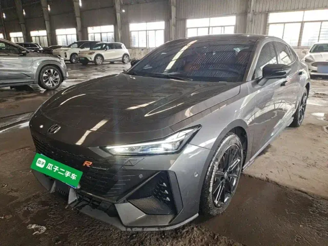 Фотография автомобиля — Changan UNI-V