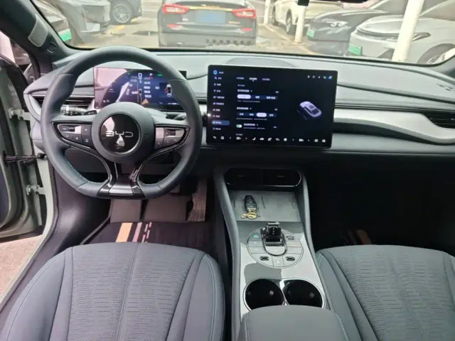 BYD Seal 06 GT — Фото автомобиля 9