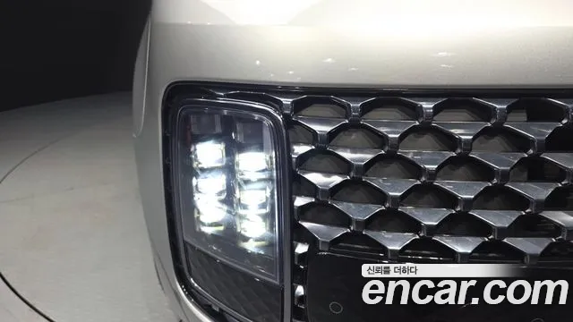 Hyundai Staria Staria 4WD Lounge 9 мест — Фото автомобиля 21