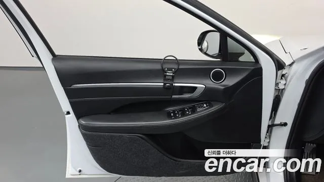 Hyundai Sonata — Фото автомобиля 13