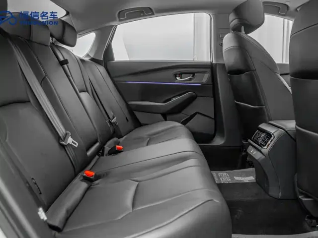Honda Accord — Фото автомобиля 16